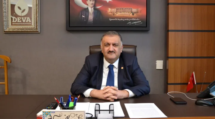 Karal: Türk tarımı pert olmuş, Tarım Bakanı bihaber