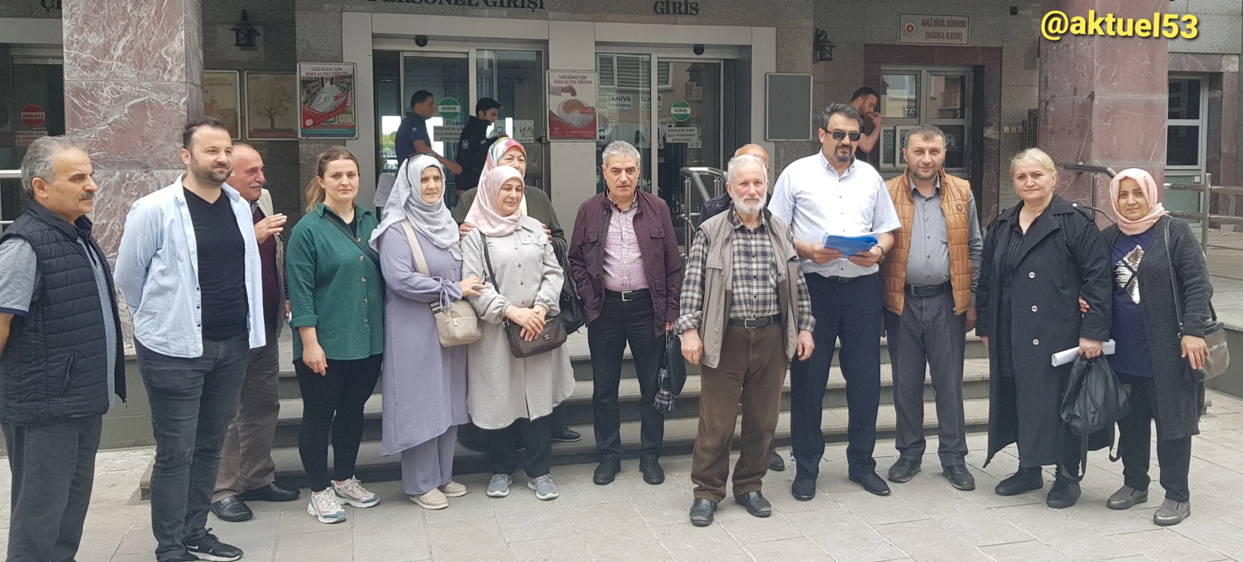 RİZE MERKEZ DENÎZ SİTESİ(TOKİ) BİNASINDA YAPILAN KURA ÇEKİMİ,HUKUKA AYKIRI YAPILDIĞI GEREKÇESİYLE,RÎZE İDARE MAHKEMESİNDE DAVA AÇILDI..