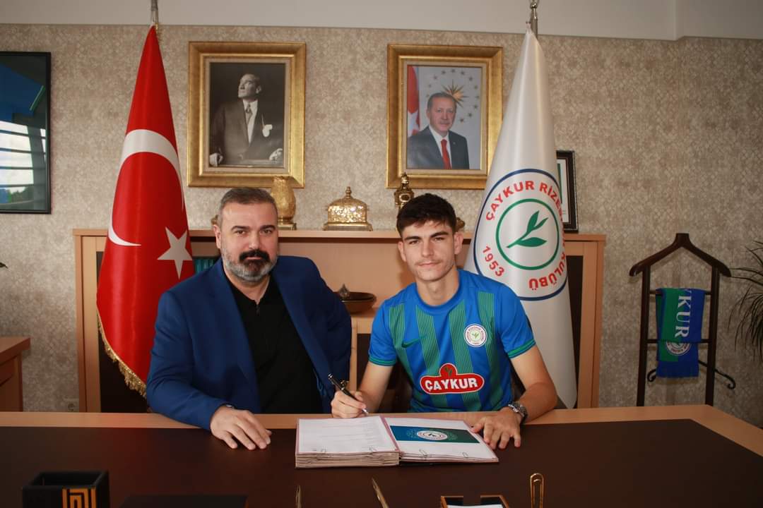 Rizespor’un yeni transferi, Muhamed Buljubasic 4 yıllık sözleşme imzaladı