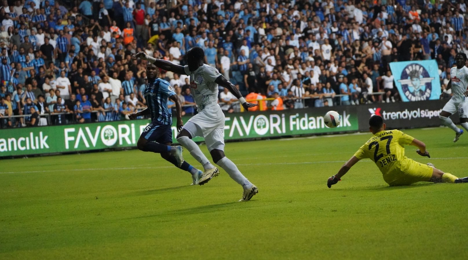 Rizespor ,Adana’da ilk yarıyı 1-0 önde kapattı