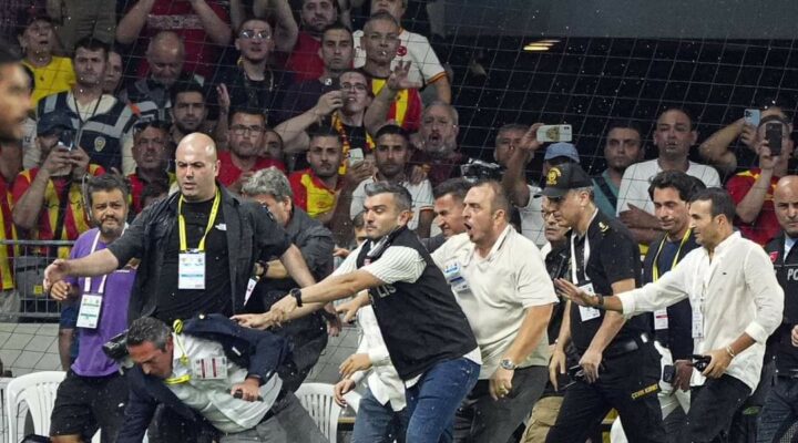 Göztepe Fenerbahçe Maçında,Ali Koç ‘a Saldırı Girişimi