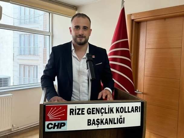 CHP Rize gençlik kollarında Şemsi Topçu,Güven tazeledi