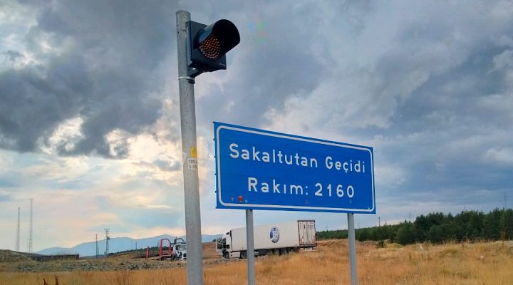 SİVAS-ERZINCAN KARAYOLUNDA TÜNELLERE İHTİYAÇ VAR      SAKALTUTAN VE KIZILDAĞ’DA KAR VE BUZ TEHLİKESİ TÜNEL İLE GEÇİLİR