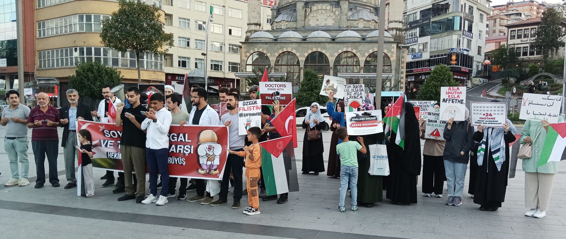 RİZE’DE  TERÖR ÖRGÜTÜ İSRAİL PROTESTO EDİLDİ..