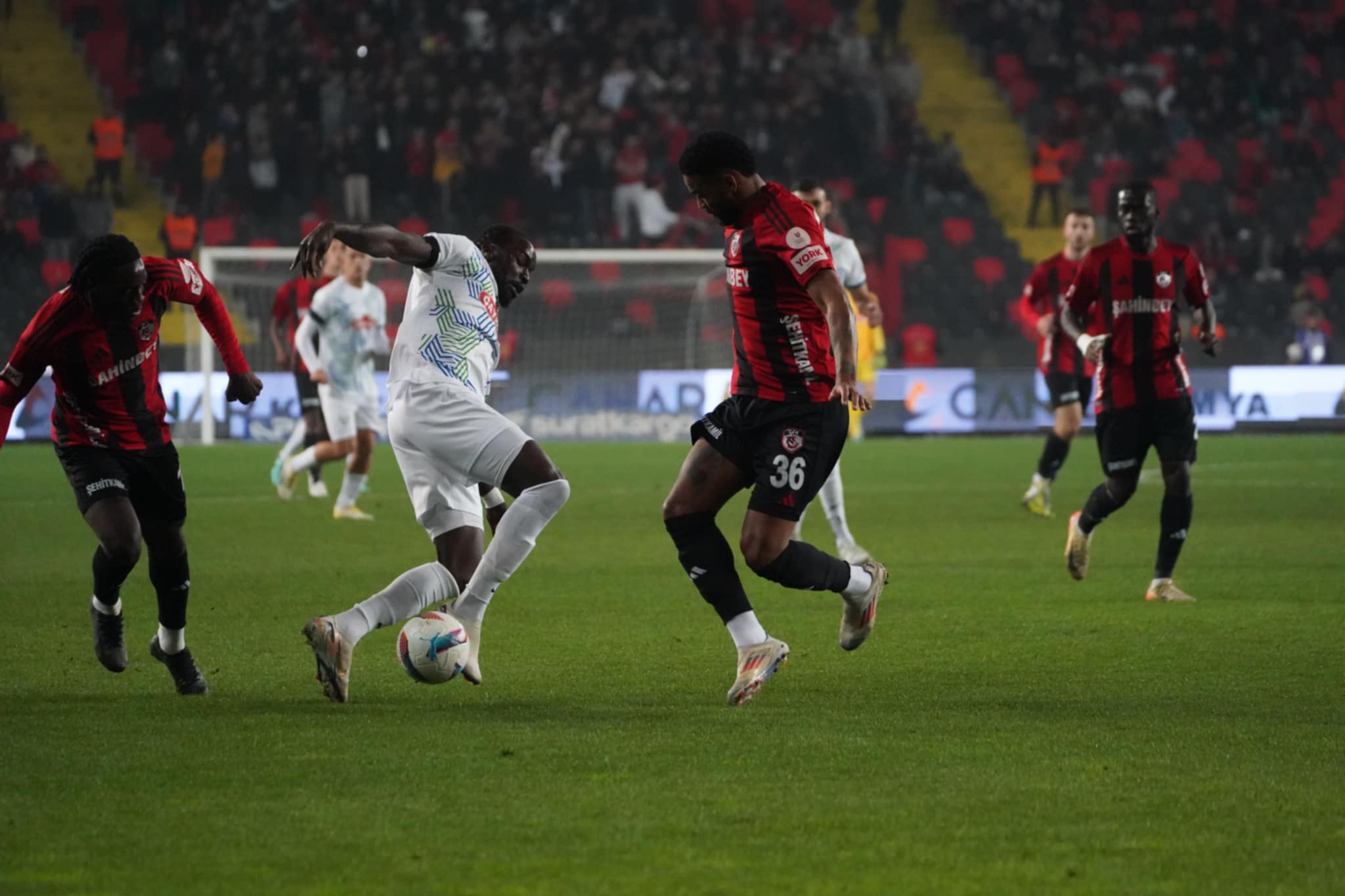 Çaykur Rizespor,Gaziantep’e 1-0 mağlup oldu