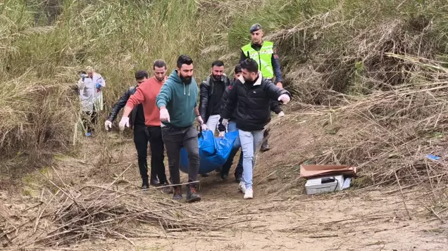 polis memuru esi ve 4 yakinini oldurdu 4